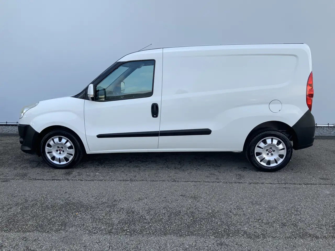 Fiat Doblo Cargo 1.6 MultiJet SX Maxi Airco Trekhaak 1300 kg - Малък ван: снимка 3 Fiat Doblo Cargo 1.6 MultiJet SX Maxi Airco Trekhaak 1300 kg - Малък ван: снимка 3