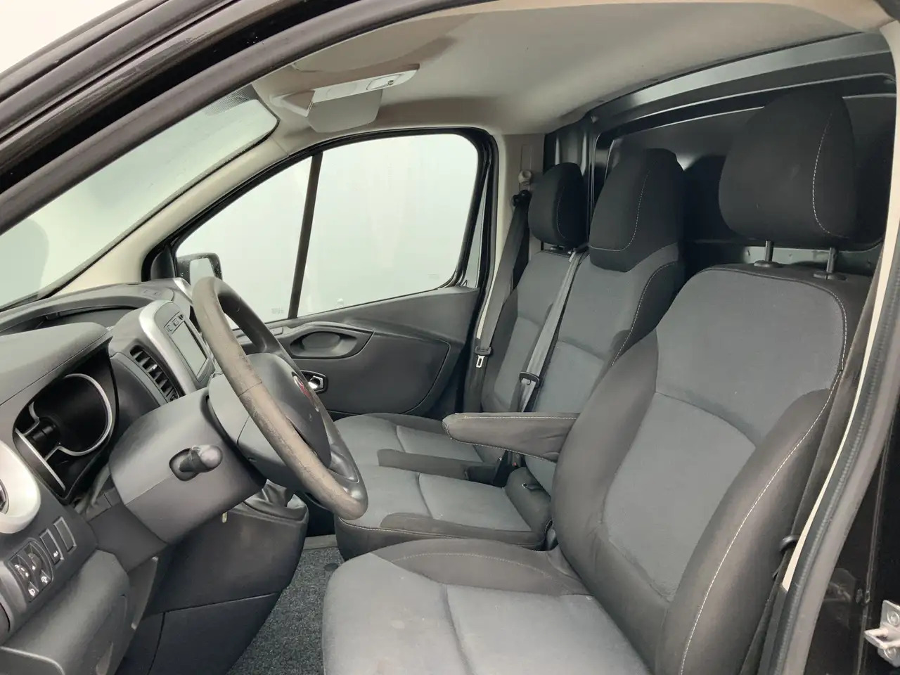 Fiat Talento 1.6 MJ EcoJet L2H1 Airco Cruise 3 Zits Navi Trekha - Товарен бус: снимка 4 Fiat Talento 1.6 MJ EcoJet L2H1 Airco Cruise 3 Zits Navi Trekha - Товарен бус: снимка 4