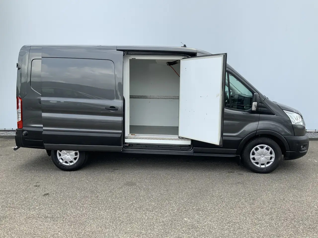 Ford Transit 350 2.0 TDCI L3H2 Trend Koelauto & Vries Automaat - Хладилен бус: снимка 4 Ford Transit 350 2.0 TDCI L3H2 Trend Koelauto & Vries Automaat - Хладилен бус: снимка 4
