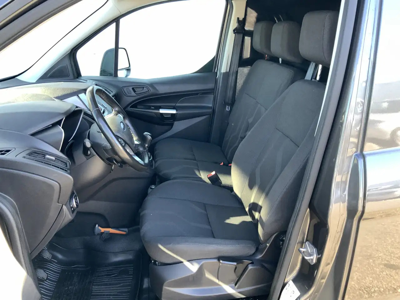 Ford Transit Connect 1.5 TDCI L2 Trend Airco Cruise 3 Zits DakDragers C - Товарен бус: снимка 4 Ford Transit Connect 1.5 TDCI L2 Trend Airco Cruise 3 Zits DakDragers C - Товарен бус: снимка 4