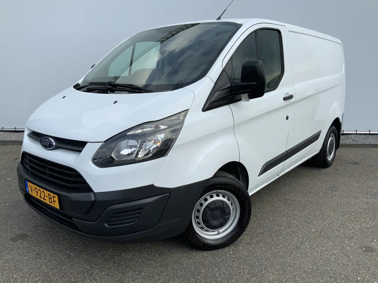 Ford Transit Custom 270 2.2 TDCI L1H1 Economy Edition Airco Cruise 3 Z - Товарен бус: снимка 1 Ford Transit Custom 270 2.2 TDCI L1H1 Economy Edition Airco Cruise 3 Z - Товарен бус: снимка 1