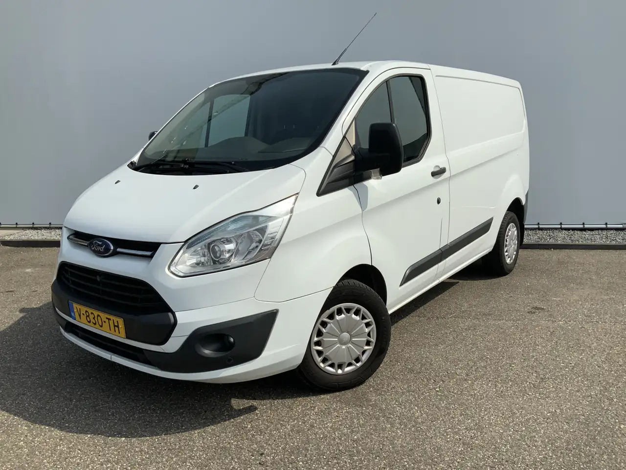Ford Transit Custom 290 2.2 TDCI L1H2 Trend Airco Cruise 3 Zits Trekha - Товарен бус: снимка 1 Ford Transit Custom 290 2.2 TDCI L1H2 Trend Airco Cruise 3 Zits Trekha - Товарен бус: снимка 1