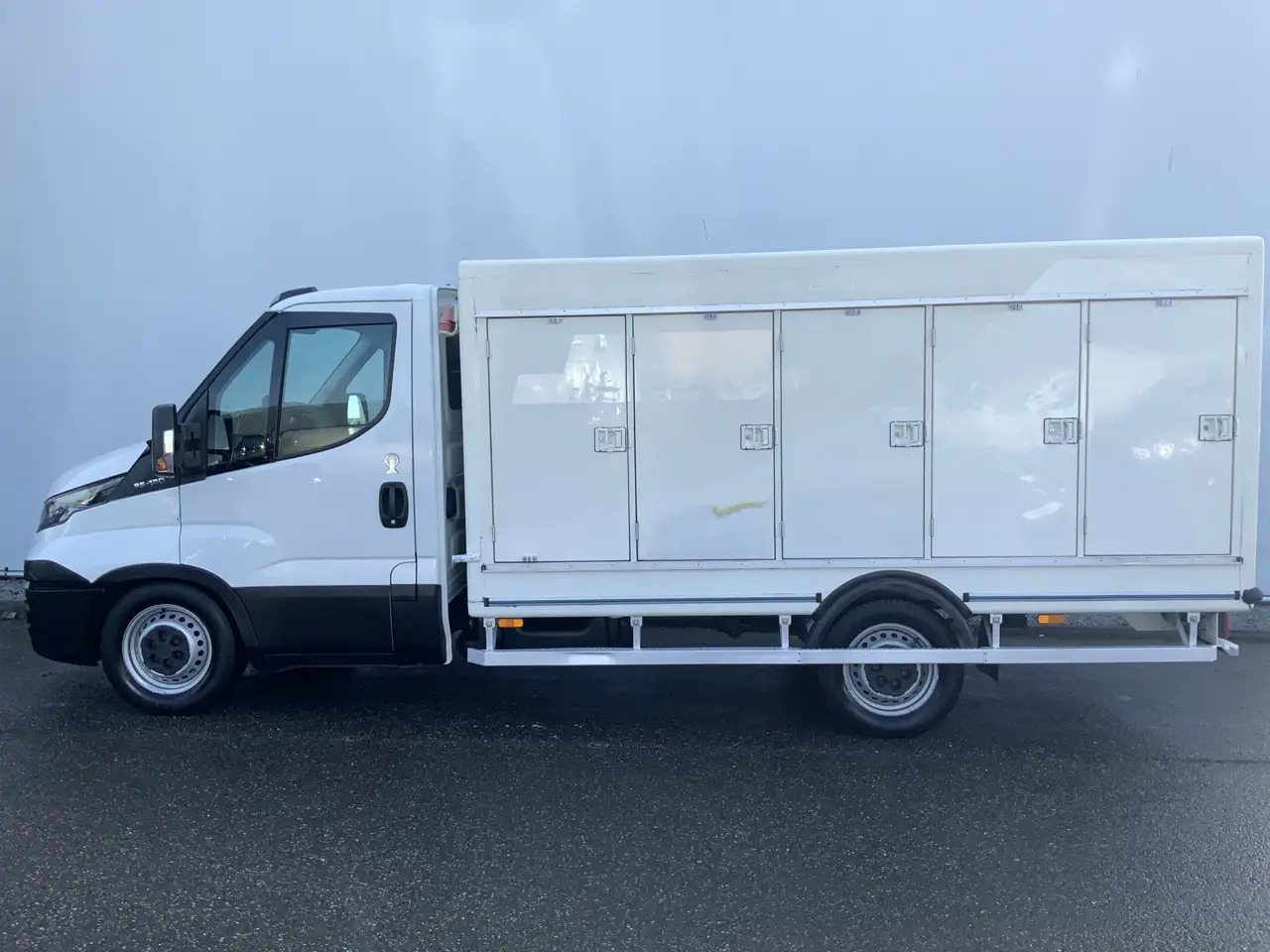 Iveco Daily 35S13 2.3 345 IJswagen -0.40 gr 10 deuren Euro 5 B - Лекотоварен автомобил фургон: снимка 3 Iveco Daily 35S13 2.3 345 IJswagen -0.40 gr 10 deuren Euro 5 B - Лекотоварен автомобил фургон: снимка 3