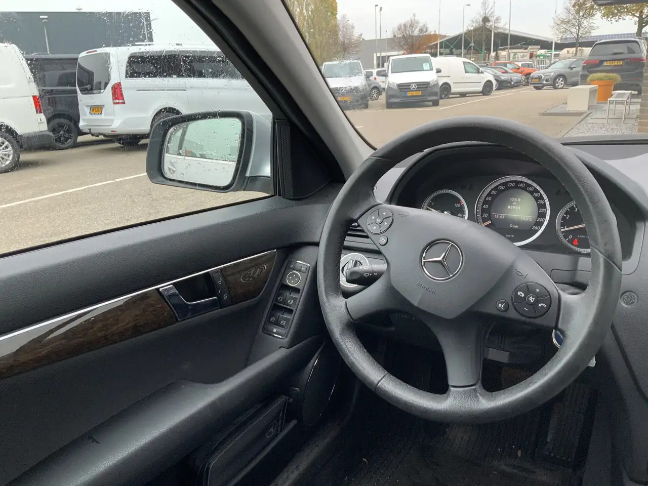 Лизинг на Mercedes-Benz C 200 K Elegance UNIEK ! Airco Compressor Alu Velg Euro Mercedes-Benz C 200 K Elegance UNIEK ! Airco Compressor Alu Velg Euro: снимка 9 Лизинг на Mercedes-Benz C 200 K Elegance UNIEK ! Airco Compressor Alu Velg Euro Mercedes-Benz C 200 K Elegance UNIEK ! Airco Compressor Alu Velg Euro: снимка 9