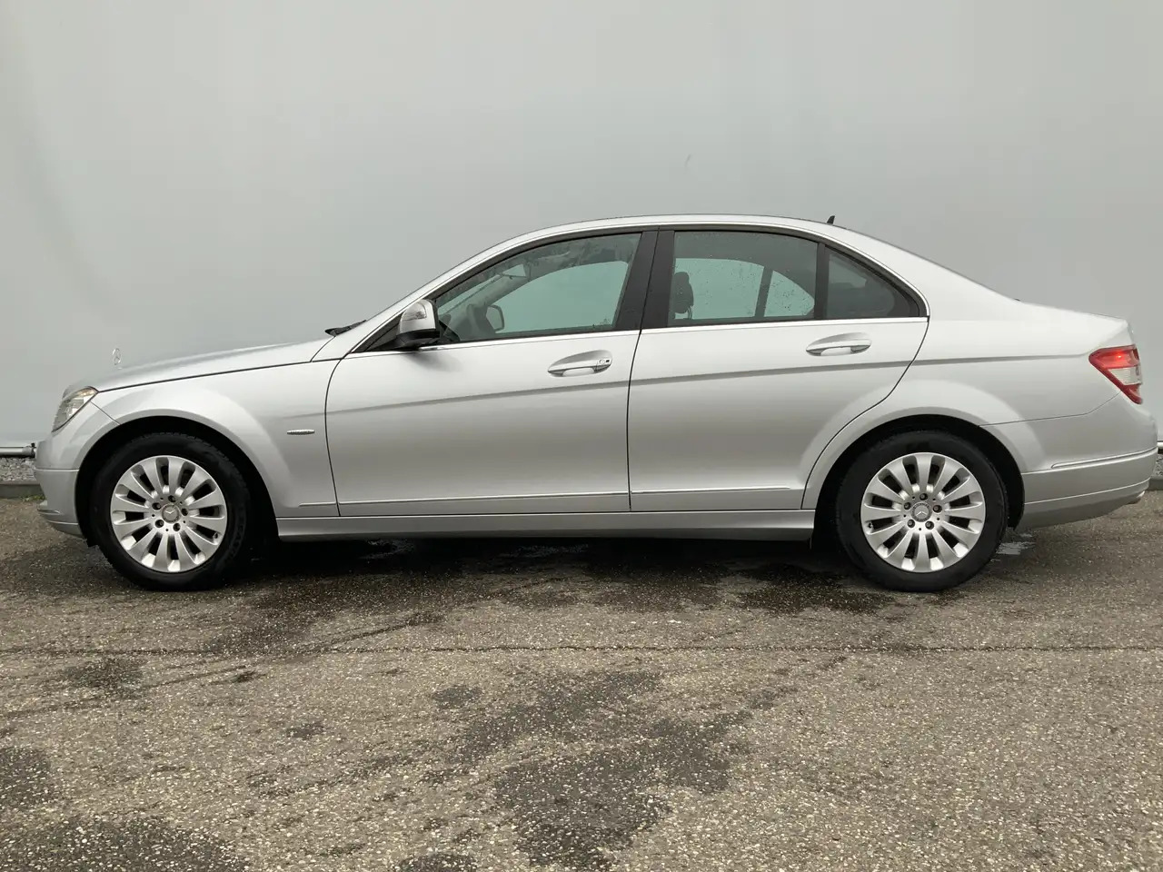 Mercedes-Benz C 200 K Elegance UNIEK ! Airco Compressor Alu Velg Euro - Седан: снимка 3 Mercedes-Benz C 200 K Elegance UNIEK ! Airco Compressor Alu Velg Euro - Седан: снимка 3