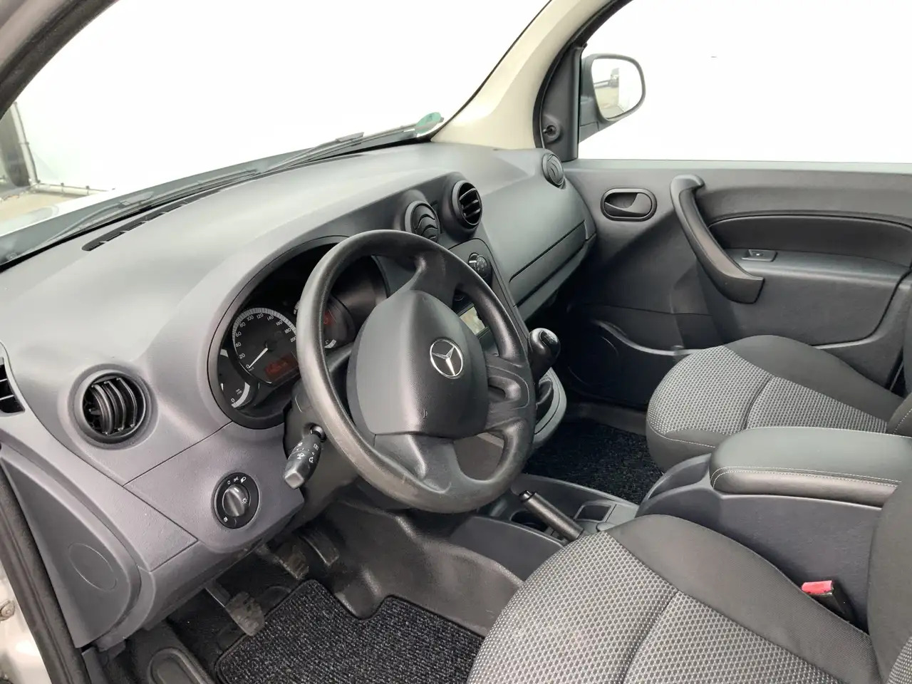 Mercedes-Benz Citan 109 CDI BlueEFFICIENCY Business Ambition Airco Tre - Малък ван: снимка 5 Mercedes-Benz Citan 109 CDI BlueEFFICIENCY Business Ambition Airco Tre - Малък ван: снимка 5