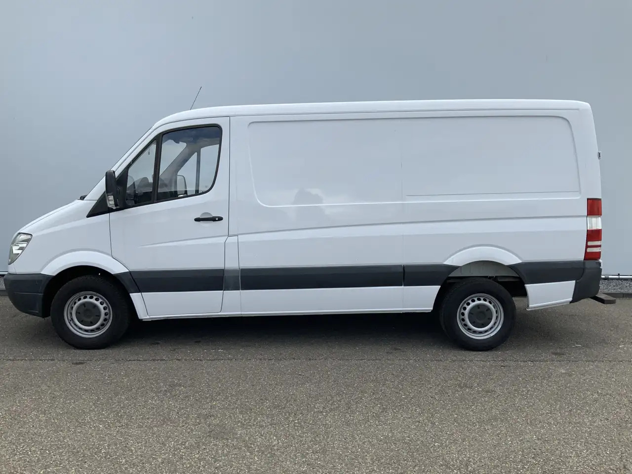 Mercedes-Benz Sprinter 311 2.2 CDI 366 L2 H1 Automaat Trekhaak 2800 kg 3 - Товарен бус: снимка 3 Mercedes-Benz Sprinter 311 2.2 CDI 366 L2 H1 Automaat Trekhaak 2800 kg 3 - Товарен бус: снимка 3