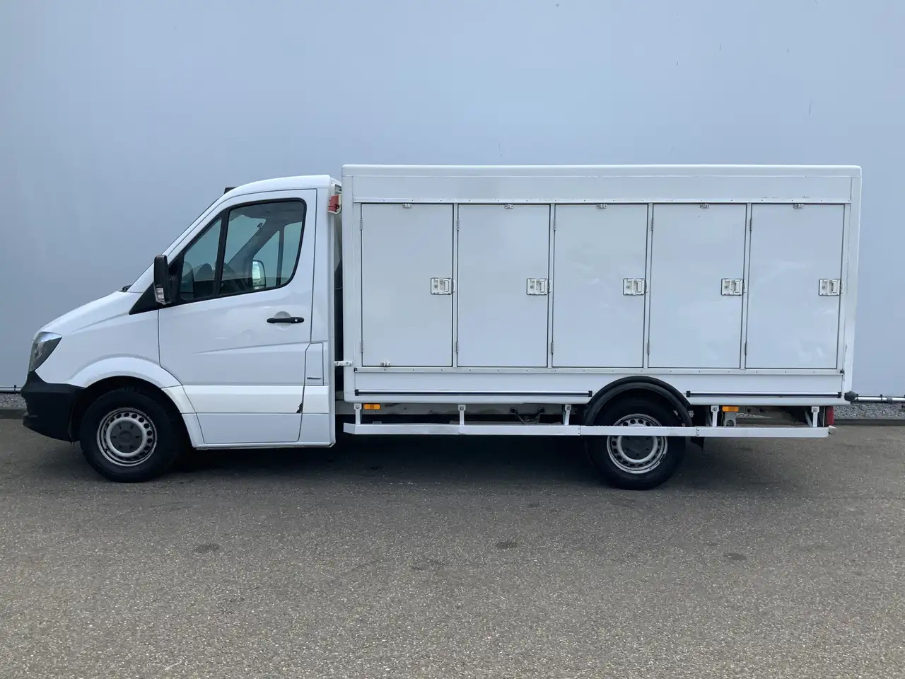 Mercedes-Benz Sprinter 311 2.2 CDI 366 ijsAuto - 40 C. Deuren 10 Euro 6 - Хладилен бус: снимка 3 Mercedes-Benz Sprinter 311 2.2 CDI 366 ijsAuto - 40 C. Deuren 10 Euro 6 - Хладилен бус: снимка 3