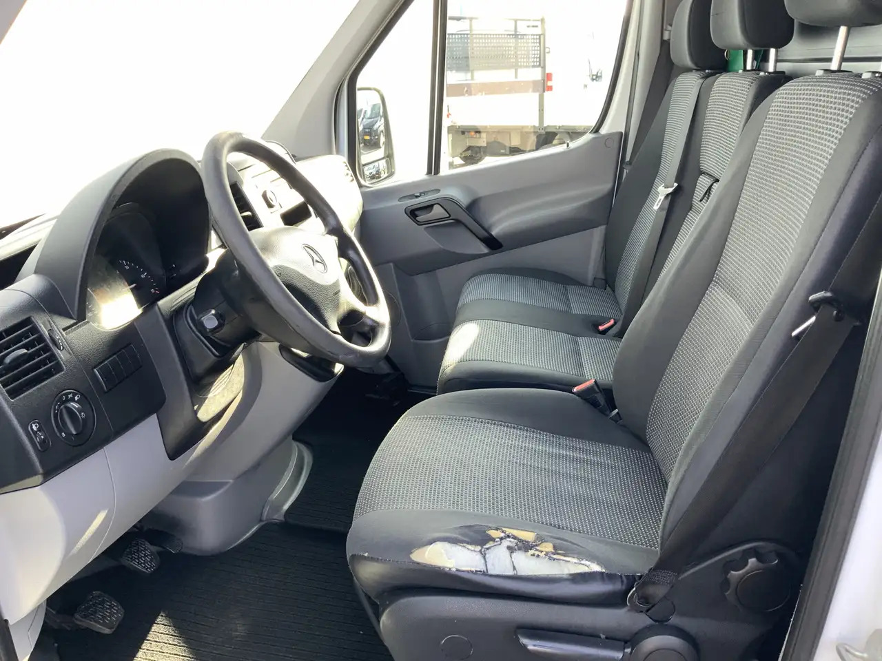Mercedes-Benz Sprinter 313 2.2 CDI L2 H2 Airco Camera Dag & Nacht Koeling - Хладилен бус: снимка 4 Mercedes-Benz Sprinter 313 2.2 CDI L2 H2 Airco Camera Dag & Nacht Koeling - Хладилен бус: снимка 4