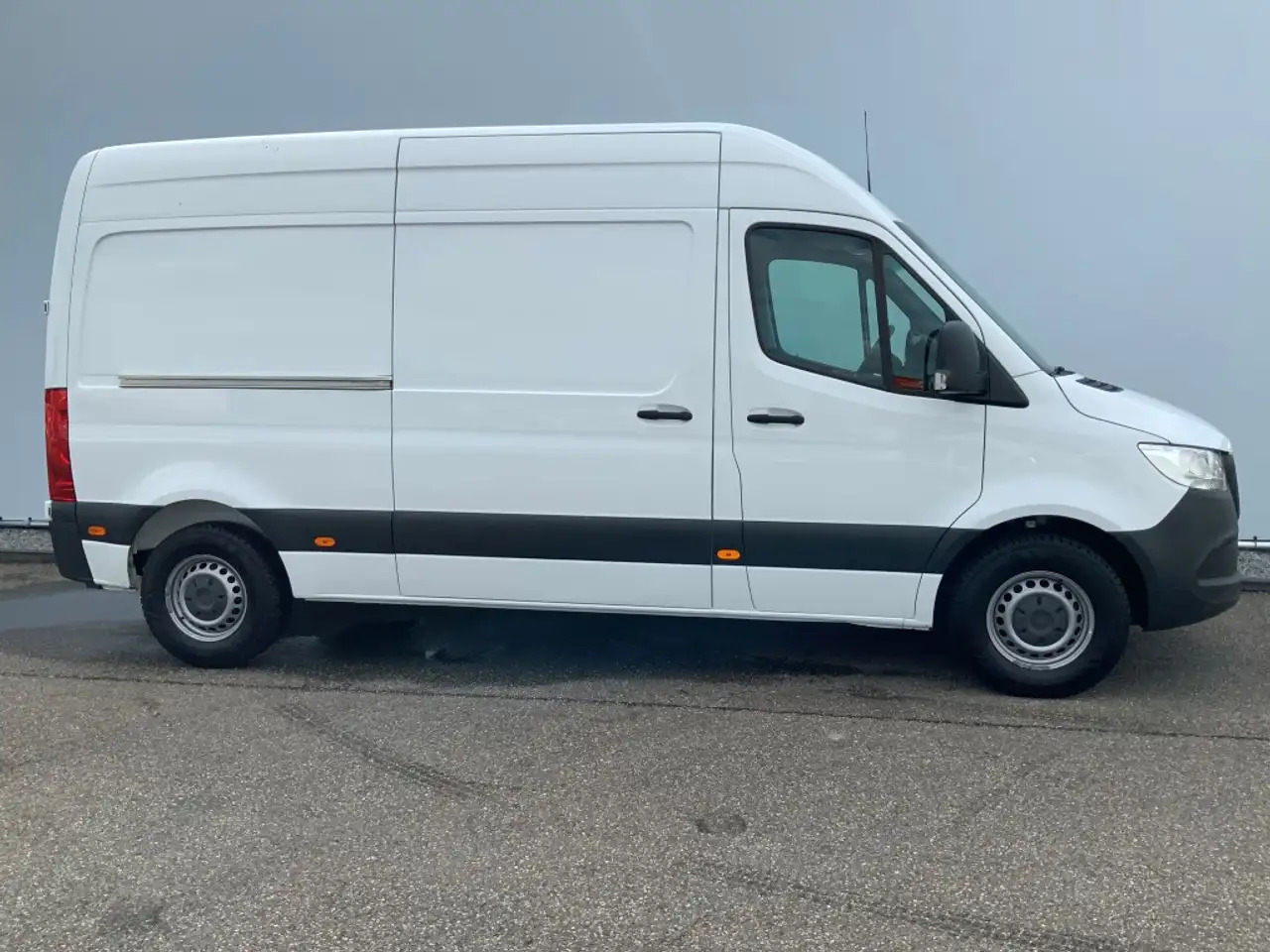 Mercedes-Benz Sprinter 314 2.2 CDI 366 L2H2 Airco 3 Zits Euro 6 - Товарен бус: снимка 3 Mercedes-Benz Sprinter 314 2.2 CDI 366 L2H2 Airco 3 Zits Euro 6 - Товарен бус: снимка 3