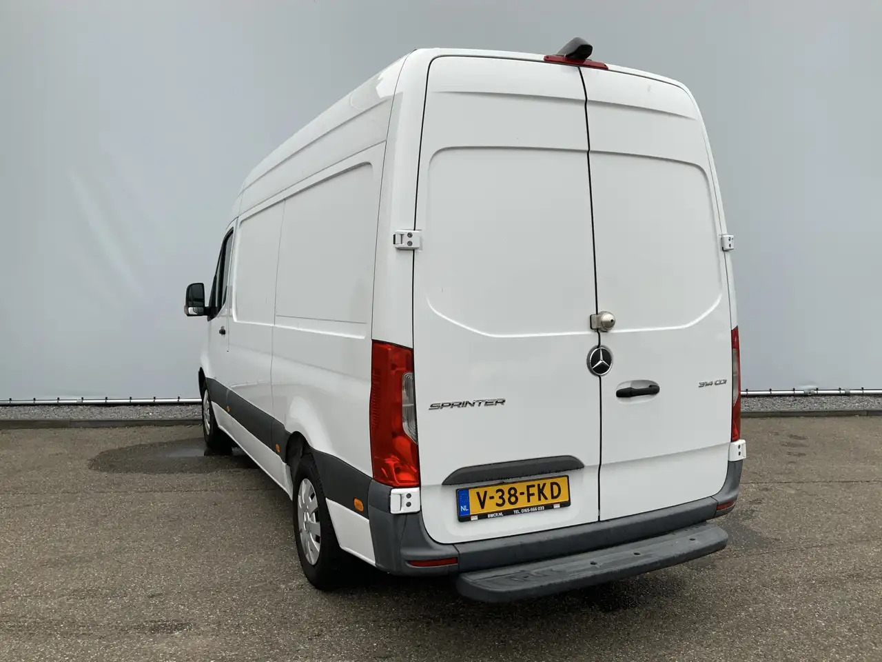 Mercedes-Benz Sprinter 314 2.2 CDI L2H1 EURO VI-D Airco Camera 3 Zits Ext - Товарен бус: снимка 3 Mercedes-Benz Sprinter 314 2.2 CDI L2H1 EURO VI-D Airco Camera 3 Zits Ext - Товарен бус: снимка 3