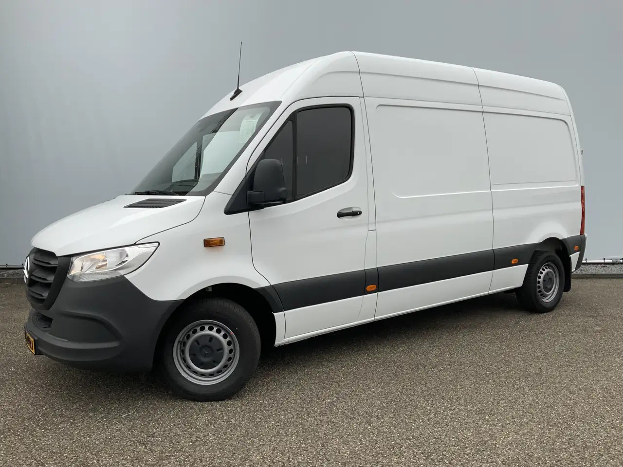 Mercedes-Benz Sprinter 314 2.2 CDI L2H2 Airco Camera Navi 3 Zits MBUX Sch - Товарен бус: снимка 1 Mercedes-Benz Sprinter 314 2.2 CDI L2H2 Airco Camera Navi 3 Zits MBUX Sch - Товарен бус: снимка 1