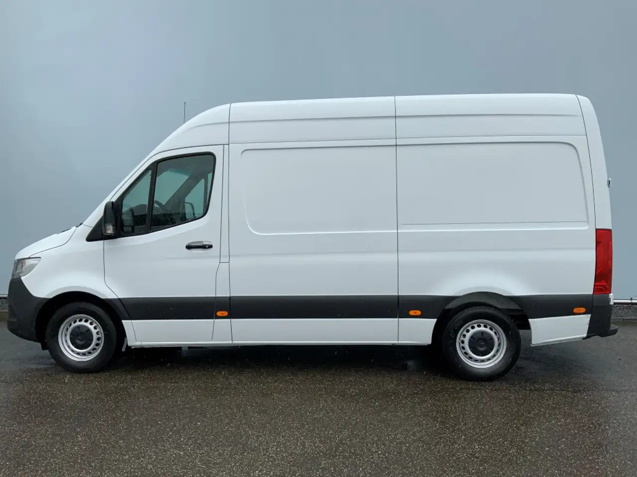Mercedes-Benz Sprinter 316 2.2 CDI 366 L2 H2 Airco 2 Zits Euro 6 - Товарен бус: снимка 4 Mercedes-Benz Sprinter 316 2.2 CDI 366 L2 H2 Airco 2 Zits Euro 6 - Товарен бус: снимка 4
