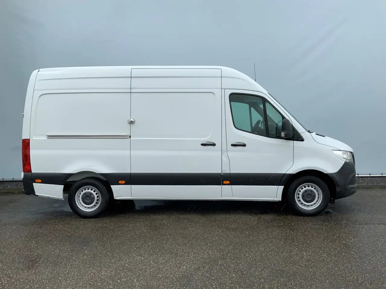 Mercedes-Benz Sprinter 316 2.2 CDI 366 L2 H2 Airco 2 Zits Euro 6 - Товарен бус: снимка 3 Mercedes-Benz Sprinter 316 2.2 CDI 366 L2 H2 Airco 2 Zits Euro 6 - Товарен бус: снимка 3