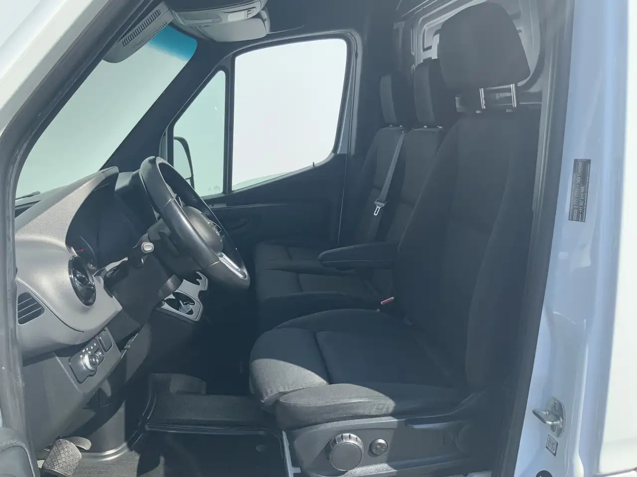 Mercedes-Benz Sprinter 316 2.2 CDI L2H2 DC Automaat Cruise Airco 3 Zits W - Товарен бус: снимка 4 Mercedes-Benz Sprinter 316 2.2 CDI L2H2 DC Automaat Cruise Airco 3 Zits W - Товарен бус: снимка 4