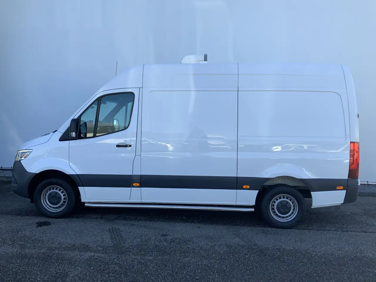 Mercedes-Benz Sprinter 316 2.2 CDI L2H2 Koelwagen Dag & Nacht Automaat Ai - Хладилен бус: снимка 3 Mercedes-Benz Sprinter 316 2.2 CDI L2H2 Koelwagen Dag & Nacht Automaat Ai - Хладилен бус: снимка 3