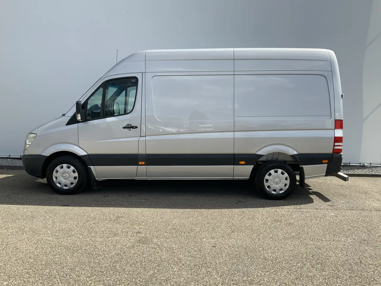 Mercedes-Benz Sprinter 318 3.0 CDI 366 L2 H2 Automaat Airco Cruise Camera - Товарен бус: снимка 3 Mercedes-Benz Sprinter 318 3.0 CDI 366 L2 H2 Automaat Airco Cruise Camera - Товарен бус: снимка 3