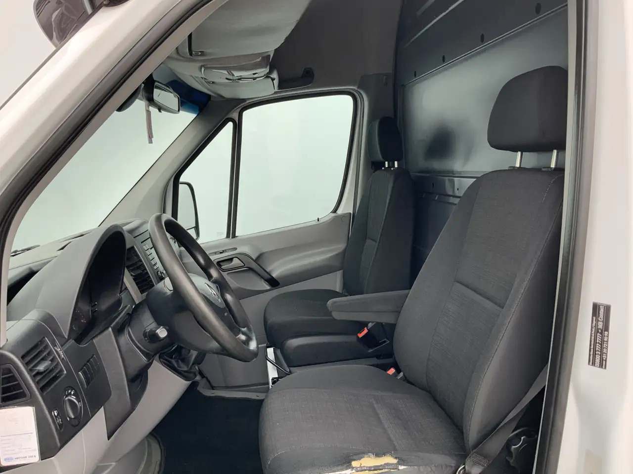 Mercedes-Benz Sprinter 513 2.2 CDI 366 L2H2 Dub Lucht Airco Camera Trekha - Товарен бус: снимка 5 Mercedes-Benz Sprinter 513 2.2 CDI 366 L2H2 Dub Lucht Airco Camera Trekha - Товарен бус: снимка 5