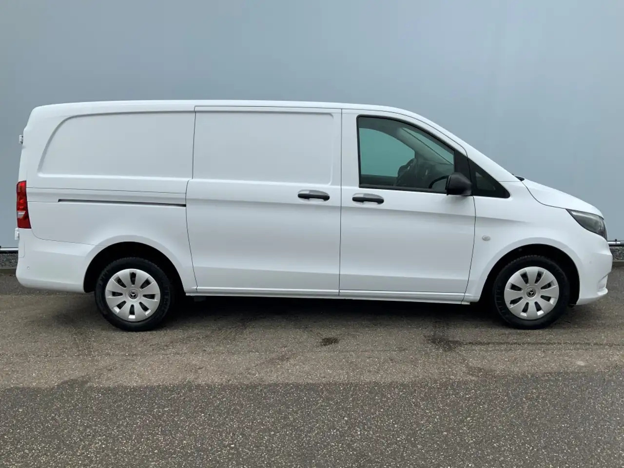 Mercedes-Benz Vito 110 CDI L2 Airco Cruise 2 Zits Euro 6 - Малък ван: снимка 4 Mercedes-Benz Vito 110 CDI L2 Airco Cruise 2 Zits Euro 6 - Малък ван: снимка 4