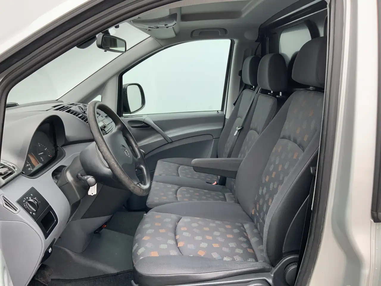 Mercedes-Benz Vito 111 CDI 320 Lang HD Amigo Koel Vries Werkt 100% 3 - Хладилен бус: снимка 5 Mercedes-Benz Vito 111 CDI 320 Lang HD Amigo Koel Vries Werkt 100% 3 - Хладилен бус: снимка 5