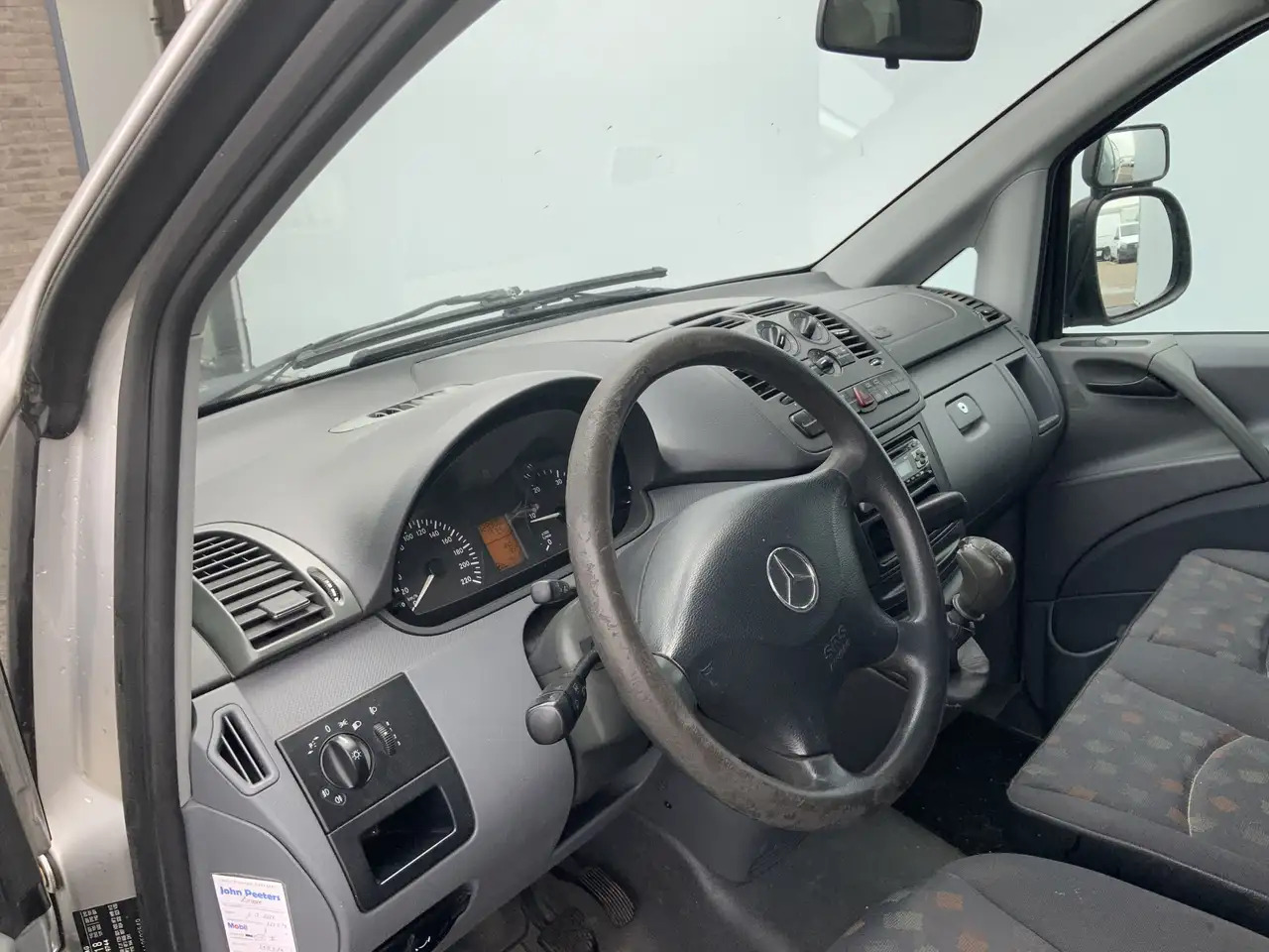 Mercedes-Benz Vito 111 CDI 320 Lang Verstuiver lek Airco Cruise 3 Zit - Малък ван: снимка 5 Mercedes-Benz Vito 111 CDI 320 Lang Verstuiver lek Airco Cruise 3 Zit - Малък ван: снимка 5