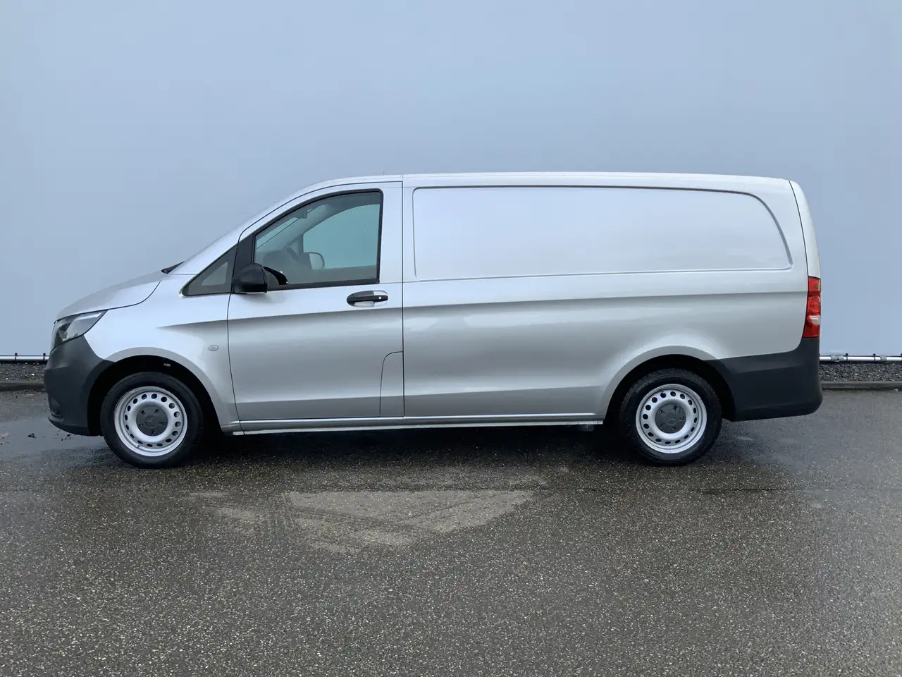 Mercedes-Benz Vito 114 CDI Lang Automaat Cruise Airco Euro 6 - Товарен бус: снимка 3 Mercedes-Benz Vito 114 CDI Lang Automaat Cruise Airco Euro 6 - Товарен бус: снимка 3