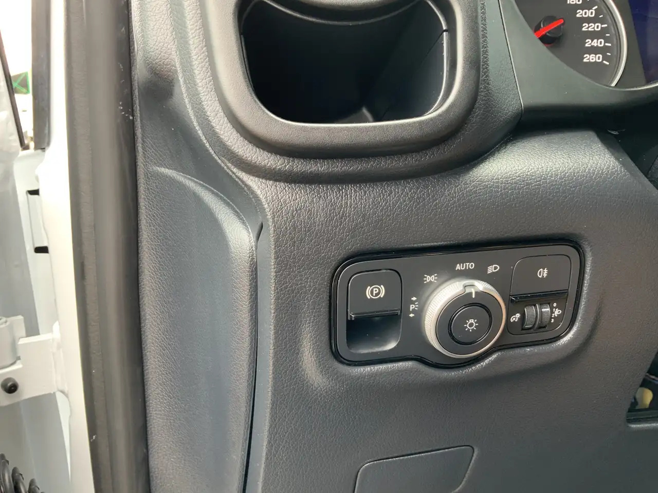 Товарен бус Mercedes-Benz Vito 116 CDI L3 Pro Maxi Automaat 3 Zits Airco Cruise M: снимка 11 Товарен бус Mercedes-Benz Vito 116 CDI L3 Pro Maxi Automaat 3 Zits Airco Cruise M: снимка 11