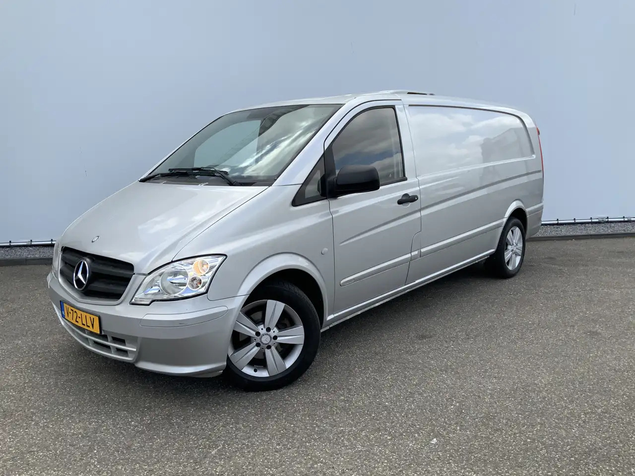 Mercedes-Benz Vito 122 CDI Automaat Koel Auto werkt 100 % 0.gr Airco - Хладилен бус: снимка 1 Mercedes-Benz Vito 122 CDI Automaat Koel Auto werkt 100 % 0.gr Airco - Хладилен бус: снимка 1