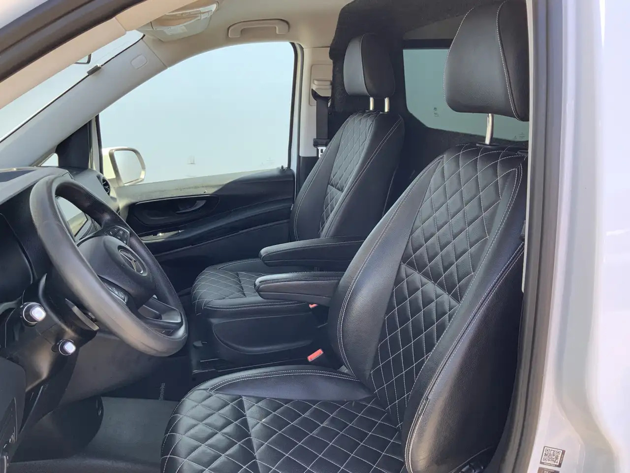Mercedes-Benz Vito Tourer XL 114 CDI Autom. Airco Cruise Camera Alu V - Товарен бус: снимка 5 Mercedes-Benz Vito Tourer XL 114 CDI Autom. Airco Cruise Camera Alu V - Товарен бус: снимка 5