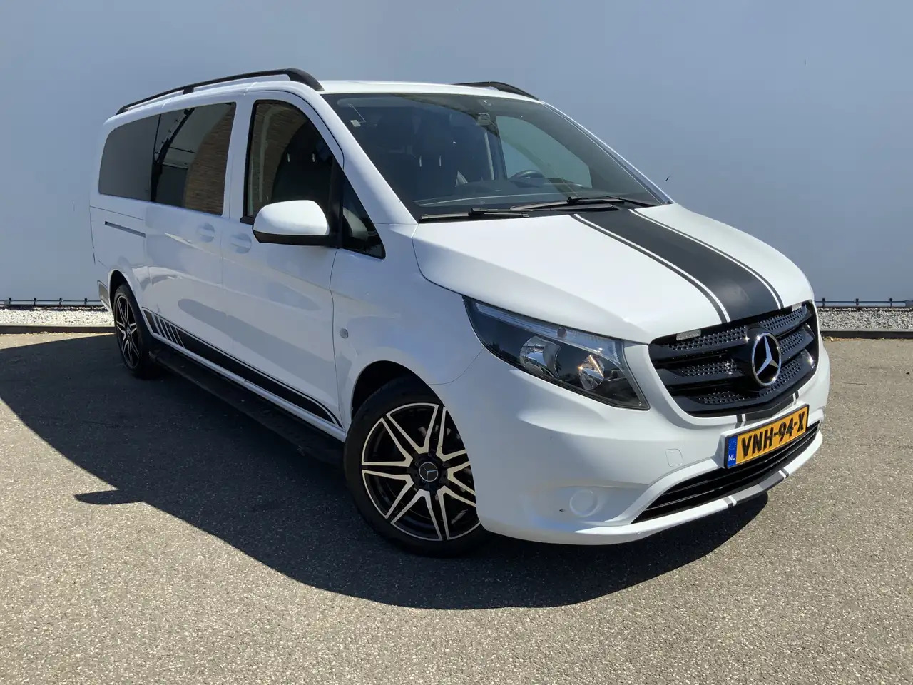 Товарен бус Mercedes-Benz Vito Tourer XL 114 CDI Autom. Airco Cruise Camera Alu V: снимка 21