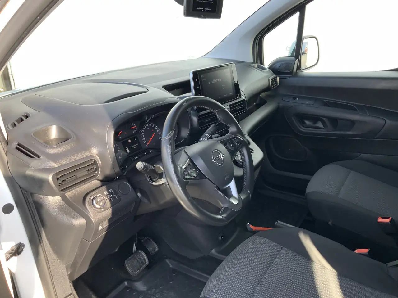 Opel Combo 1.5D L2H1 Edition Automaat Cruise Navi Airco Winte - Малък ван: снимка 5 Opel Combo 1.5D L2H1 Edition Automaat Cruise Navi Airco Winte - Малък ван: снимка 5