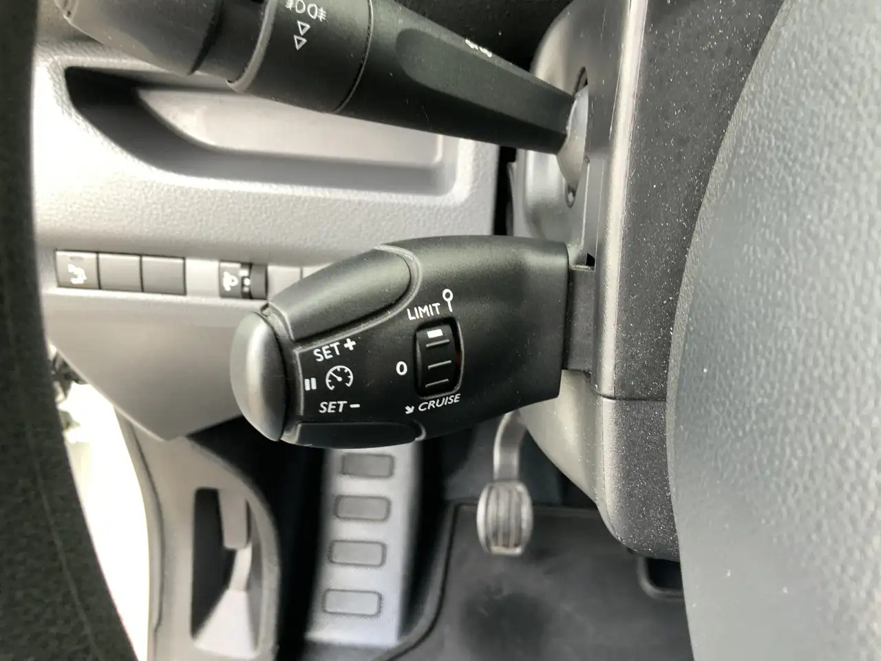 Товарен бус Peugeot Expert 227C 2.0 BlueHDI 150 Premium Pack Airco Cruise Cam: снимка 13
