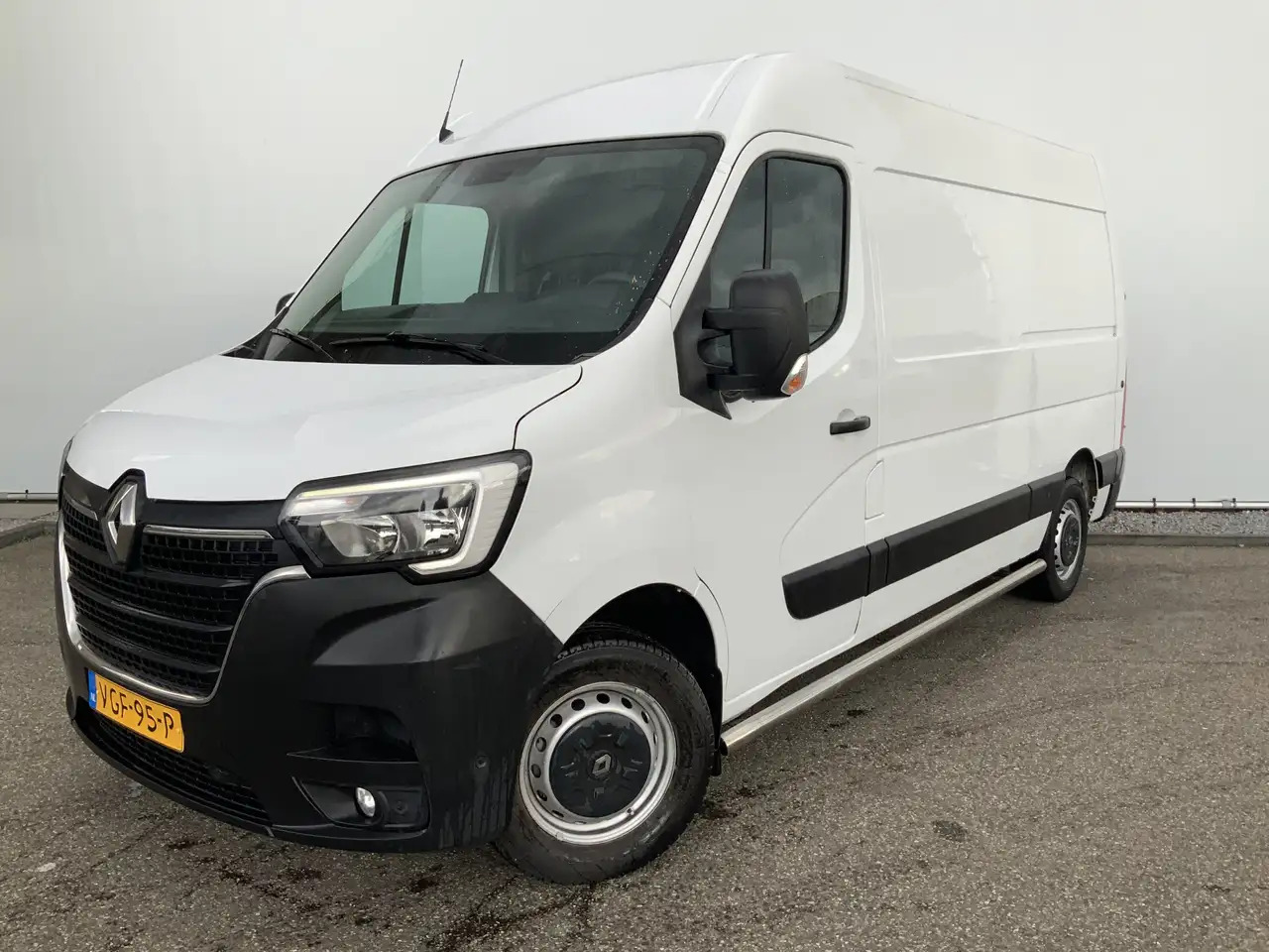 Renault Master T35 2.3 dCi 135 L2H2 Airco Cruise 3 Zits Camera Na - Товарен бус: снимка 1 Renault Master T35 2.3 dCi 135 L2H2 Airco Cruise 3 Zits Camera Na - Товарен бус: снимка 1
