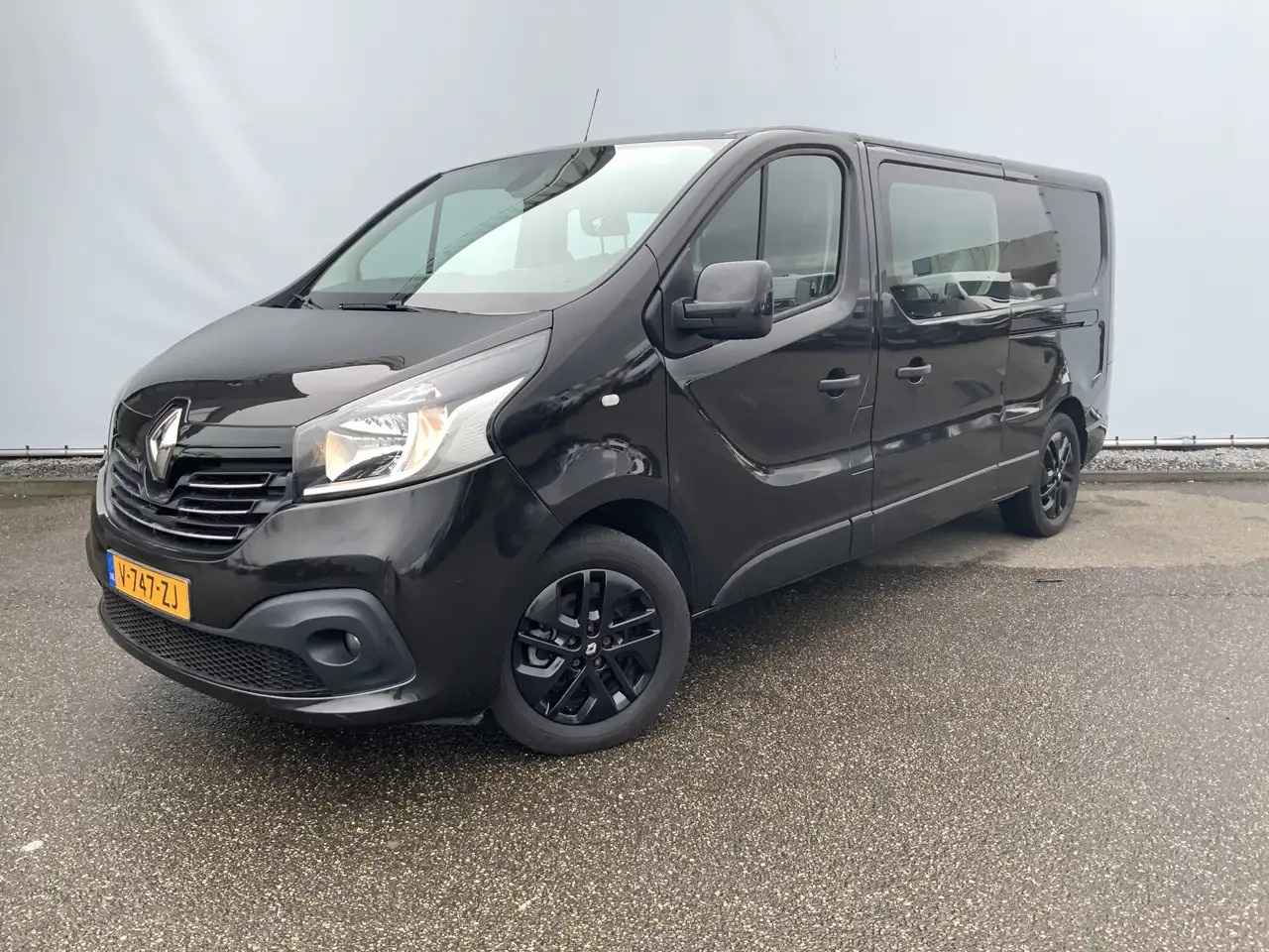 Renault Trafic 1.6 dCi T29 L2H1 Dub Cab 5 Zits Airco Cruise Navi - Бус с двойна кабина: снимка 1 Renault Trafic 1.6 dCi T29 L2H1 Dub Cab 5 Zits Airco Cruise Navi - Бус с двойна кабина: снимка 1