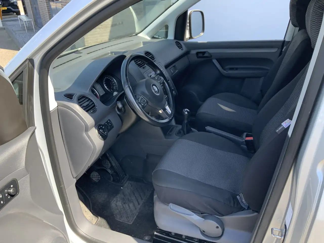 Volkswagen Caddy 1.6 TDI Airco Imperiaal Trekhaak 1400 kg navi Crui - Малък ван: снимка 4 Volkswagen Caddy 1.6 TDI Airco Imperiaal Trekhaak 1400 kg navi Crui - Малък ван: снимка 4