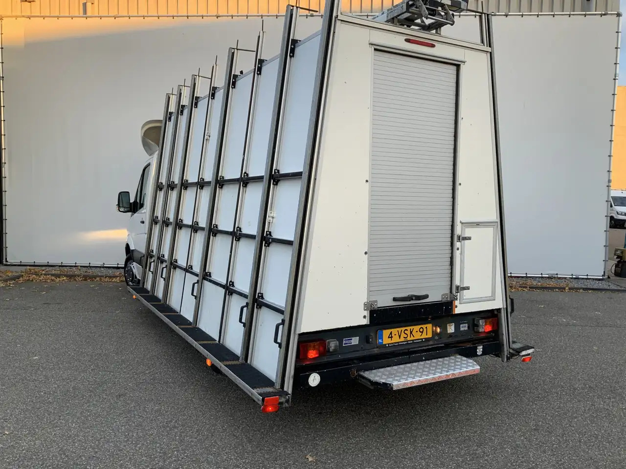 Volkswagen Crafter 35 2.0 TDI L3H1 Glasresteel Airco Cruise 3 Zits UI - Лекотоварен автомобил фургон, Комунална/ Специална техника: снимка 2 Volkswagen Crafter 35 2.0 TDI L3H1 Glasresteel Airco Cruise 3 Zits UI - Лекотоварен автомобил фургон, Комунална/ Специална техника: снимка 2