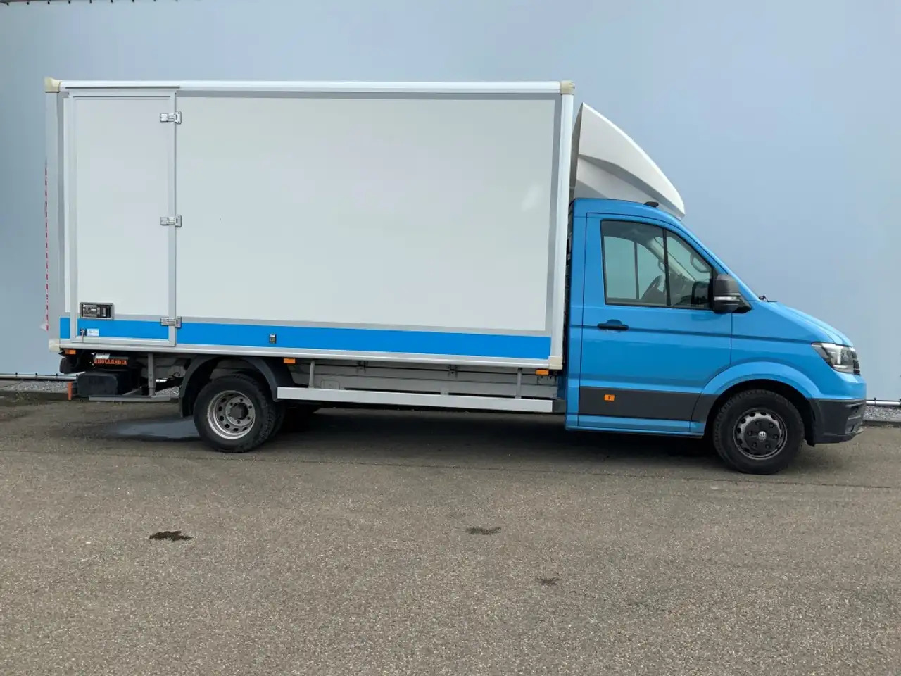 Volkswagen Crafter 35 2.0 TDI L4 Meubelbak & Lift Automaat Airco Crui - Лекотоварен автомобил фургон: снимка 3 Volkswagen Crafter 35 2.0 TDI L4 Meubelbak & Lift Automaat Airco Crui - Лекотоварен автомобил фургон: снимка 3