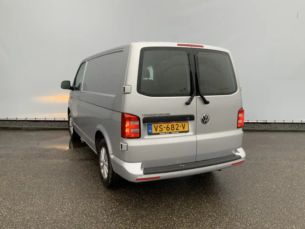 Volkswagen T6 Transporter 2.0 TDI L1H1 Highline Airco Cruise Alu Velg( R Por - Товарен бус: снимка 2 Volkswagen T6 Transporter 2.0 TDI L1H1 Highline Airco Cruise Alu Velg( R Por - Товарен бус: снимка 2