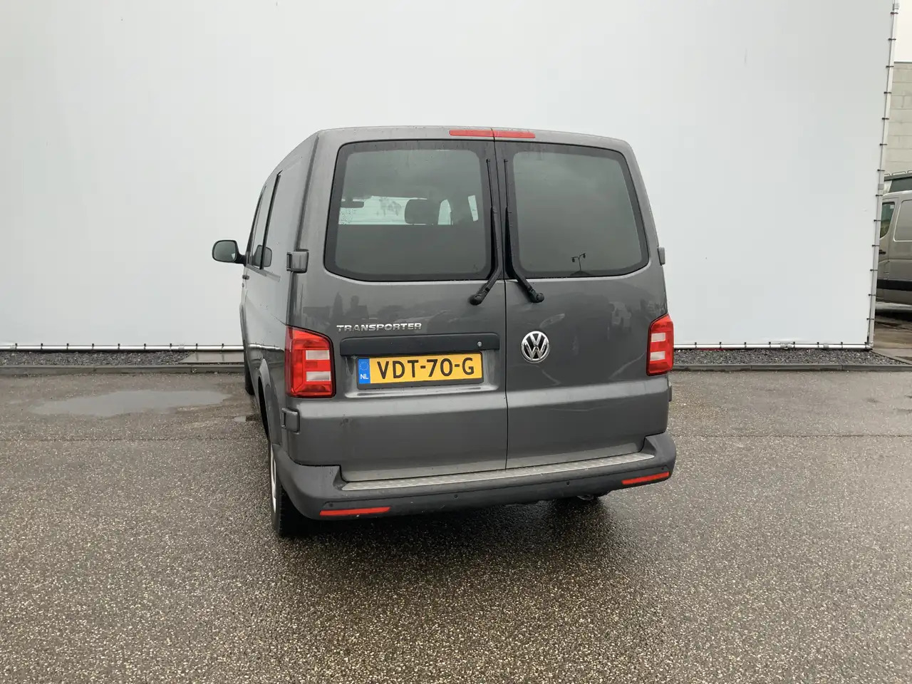 Volkswagen T6 Transporter 2.0 TDI L2H1 DC Comfortline Plus Dub Cab Cruise 5 - Бус с двойна кабина: снимка 2 Volkswagen T6 Transporter 2.0 TDI L2H1 DC Comfortline Plus Dub Cab Cruise 5 - Бус с двойна кабина: снимка 2