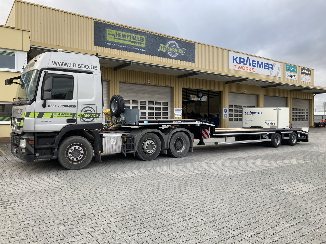 FAYMONVILLE MAX Trailer 2-Achs-Semi zwangsgelenkt - Нискорамна площадка полуремарке: снимка 2 FAYMONVILLE MAX Trailer 2-Achs-Semi zwangsgelenkt - Нискорамна площадка полуремарке: снимка 2