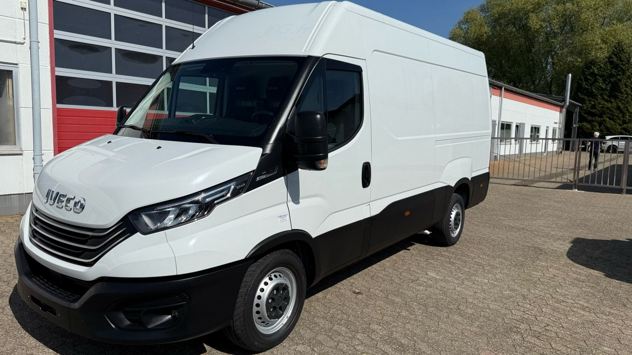Товарен бус Iveco Daily 35S14 Transporter Kastenwagen L3H2: снимка 1