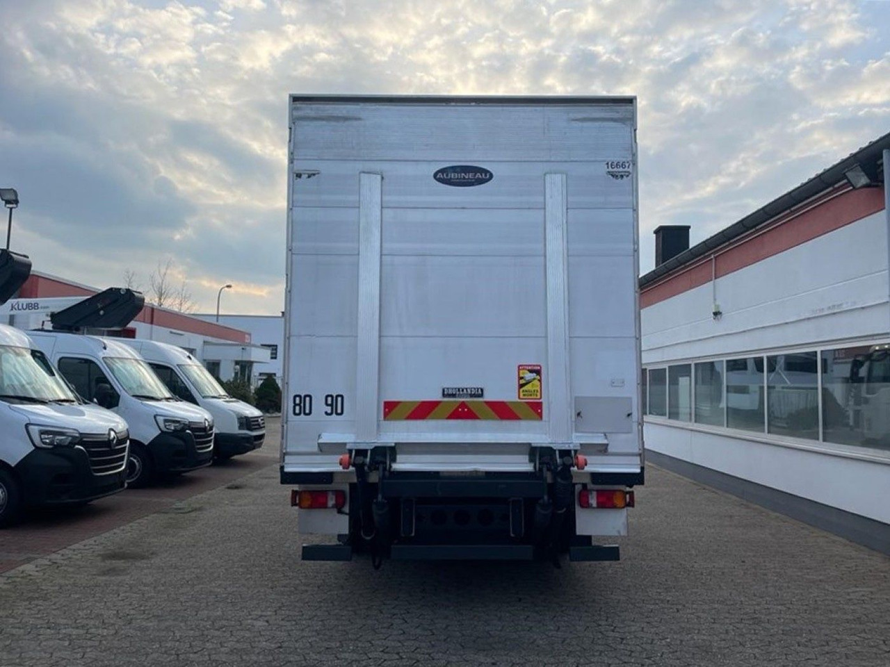 MAN TGL 10.220 Doka Möbelkoffer Umzug Fahrzeug - Камион фургон: снимка 5 MAN TGL 10.220 Doka Möbelkoffer Umzug Fahrzeug - Камион фургон: снимка 5