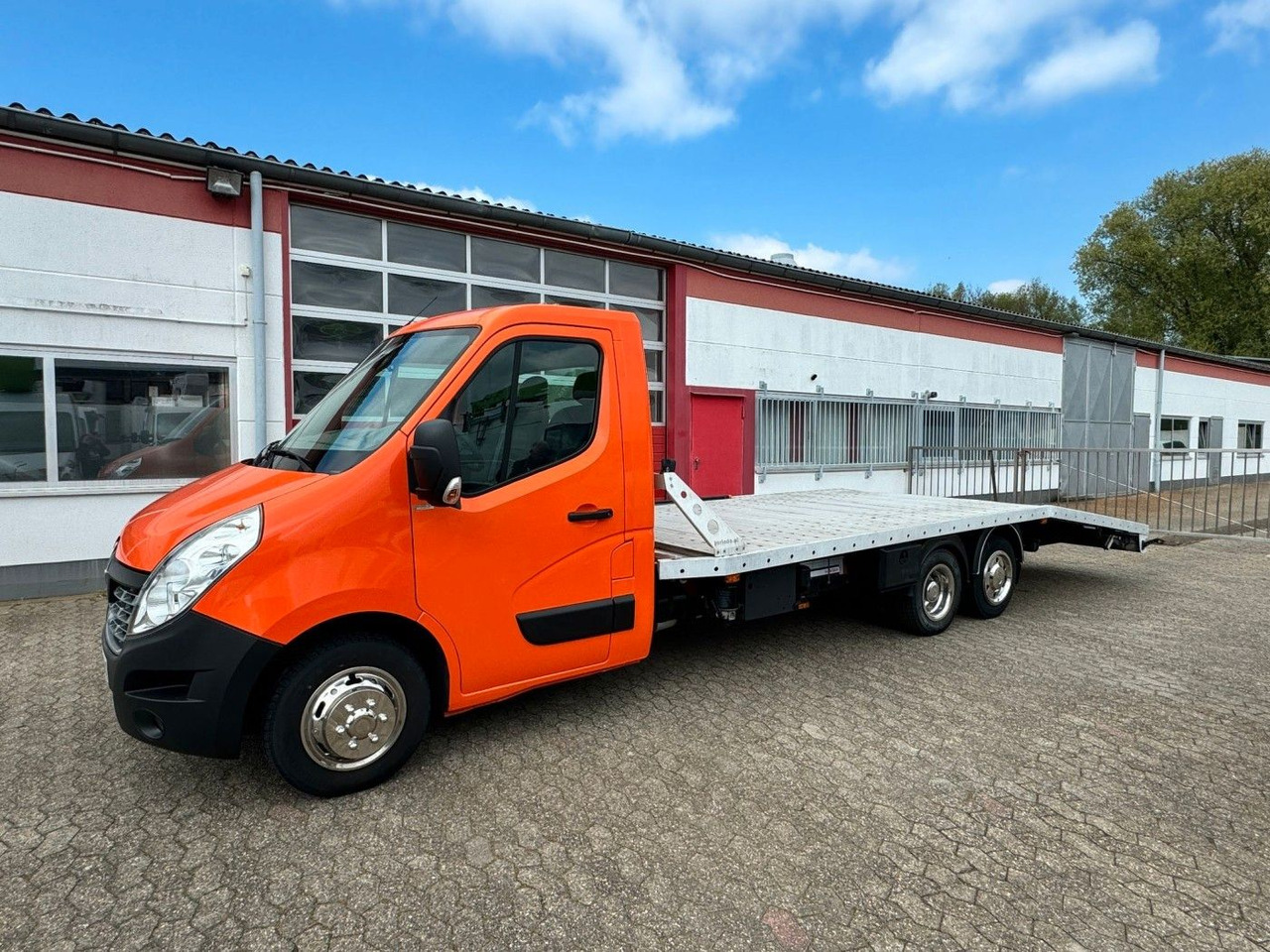 Renault Master Autotransporter - Камион пътна помощ: снимка 1 Renault Master Autotransporter - Камион пътна помощ: снимка 1