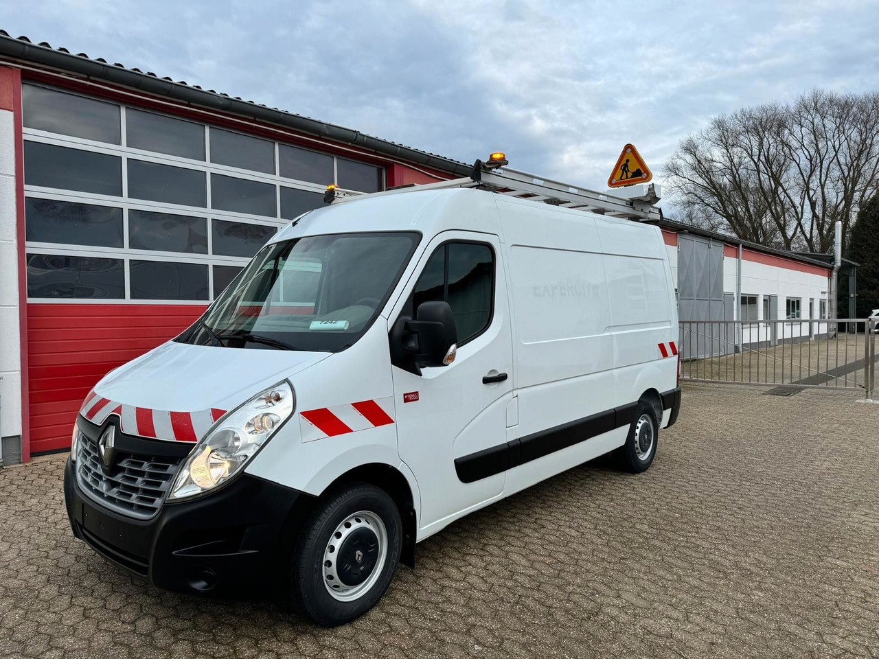 Renault Master Werkstattwagen Kastenwagen EURO 6 - Товарен бус: снимка 1 Renault Master Werkstattwagen Kastenwagen EURO 6 - Товарен бус: снимка 1