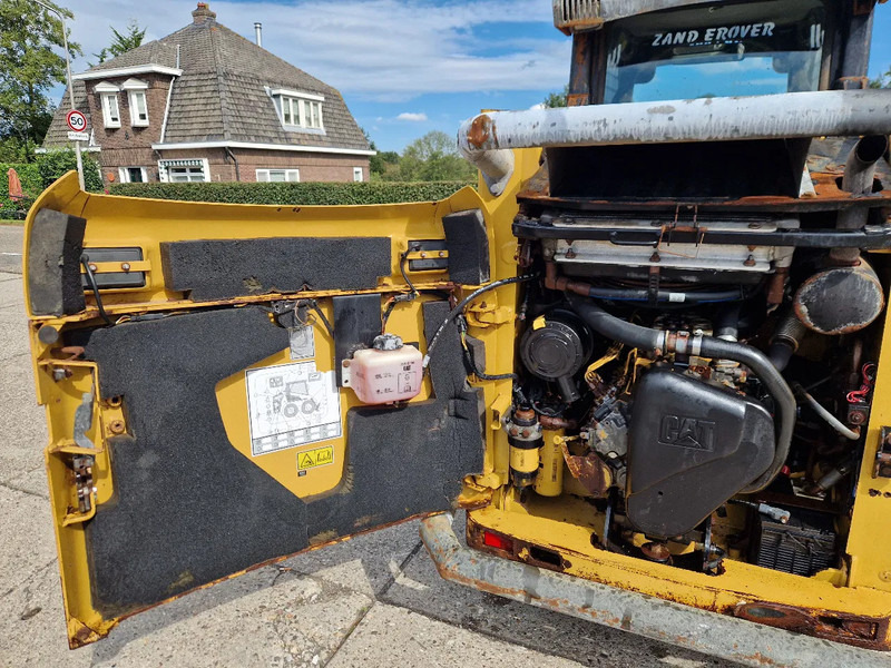 Caterpillar 216B3 schranklader met 1191 uur - Мини челен товарач: снимка 5 Caterpillar 216B3 schranklader met 1191 uur - Мини челен товарач: снимка 5