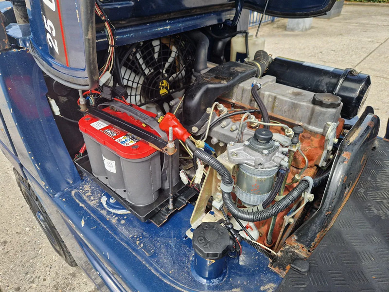 Caterpillar DP25K met breed vorkenbord - Дизелов мотокар: снимка 5 Caterpillar DP25K met breed vorkenbord - Дизелов мотокар: снимка 5