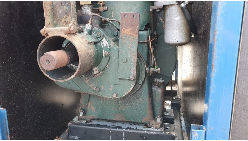Diversen vuilwaterpomp met Petter motor - Водна помпа: снимка 5 Diversen vuilwaterpomp met Petter motor - Водна помпа: снимка 5