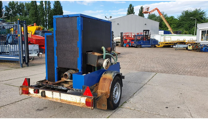 Diversen vuilwaterpomp met Petter motor - Водна помпа: снимка 1 Diversen vuilwaterpomp met Petter motor - Водна помпа: снимка 1