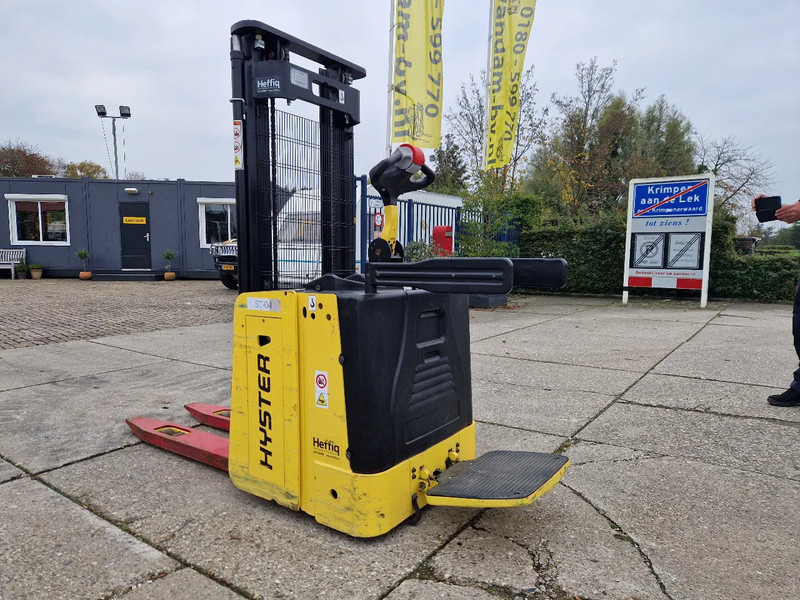 Hyster S1.5S elektrische stapelaar hefhoogte 3.17m. - Стакер: снимка 4 Hyster S1.5S elektrische stapelaar hefhoogte 3.17m. - Стакер: снимка 4