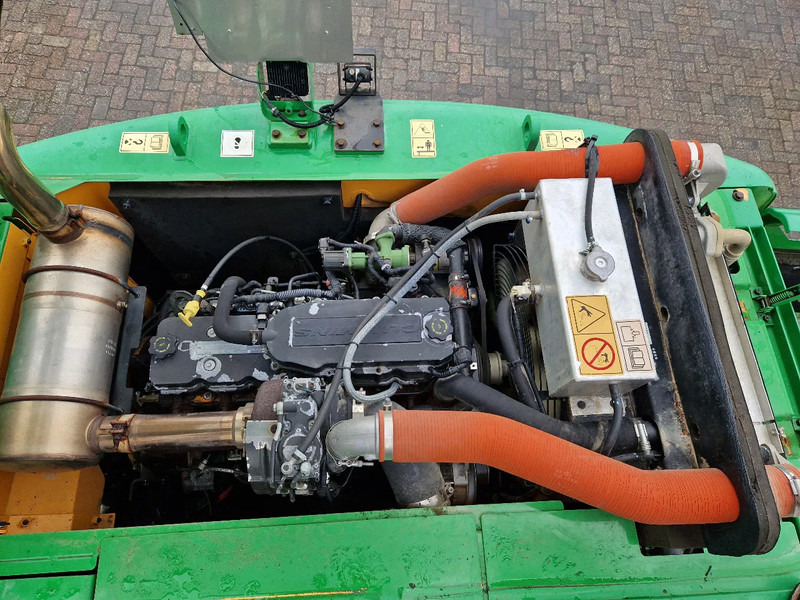 Hyundai Robex 160W-9A met 6-cilinder Cummins motor - Колесен багер: снимка 5 Hyundai Robex 160W-9A met 6-cilinder Cummins motor - Колесен багер: снимка 5